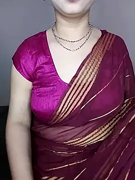 Snapshot of Oh_011 chatting on November 4, 2:05 pm Oh 011 online show from November 4, 2:05 pm