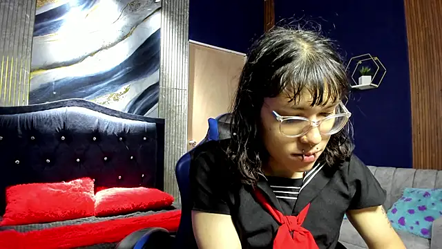 christina vamp1 online show from October 31, 1:34 pm