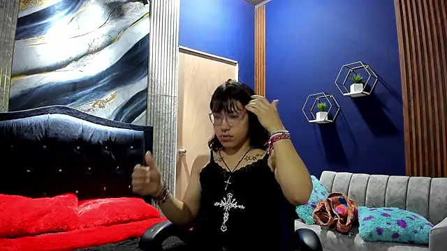 christina vamp1 online show from November 3, 1:56 pm