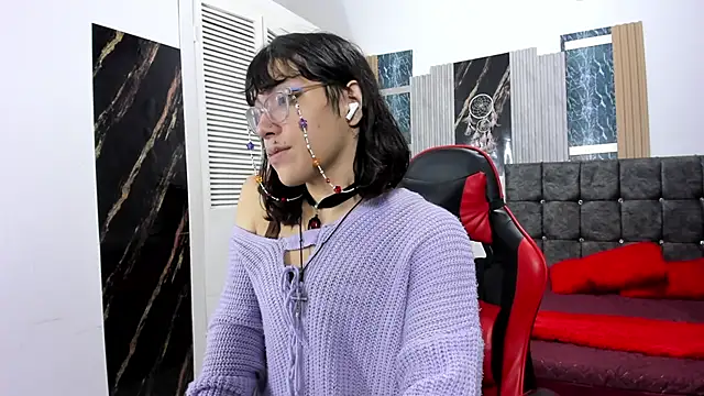 christina vamp1 online show from November 27, 1:35 pm