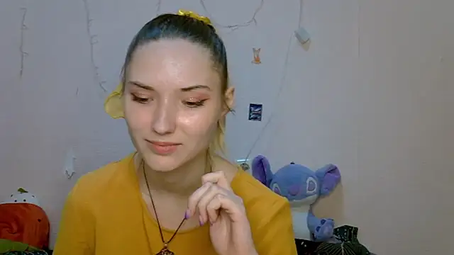  kikiclark   online show from September 10, 7:25 pm