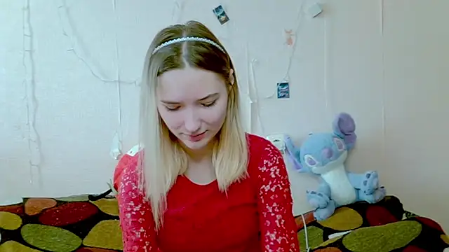  kikiclark   online show from October 1, 8:09 am