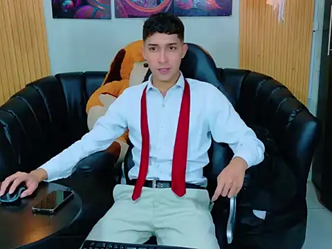 Snapshot of Kygo_Williams chatting on November 17, 5:57 am Kygo Williams online show from November 17, 5:57 am