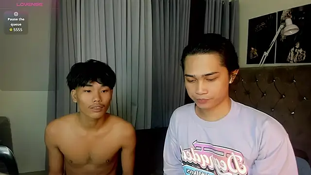 mightyhotcock online show from September 25, 6:00 pm