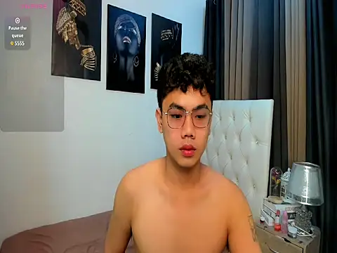 mightyhotcock online show from October 9, 5:55 pm