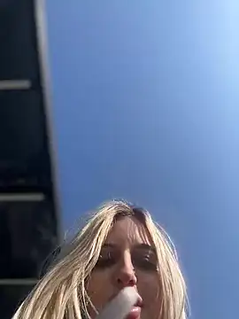 Steffi Snowbunny online show from March 18, 12:41 pm