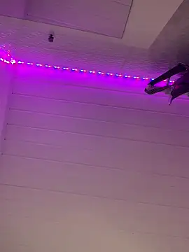 luluzinhax online show from January 7, 1:41 am