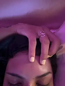 luluzinhax online show from April 13, 5:46 am