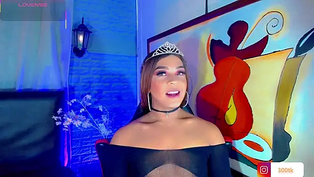 Snapshot of Cristal_Villael chatting on October 12, 3:16 am Cristal Villael online show from October 12, 3:16 am