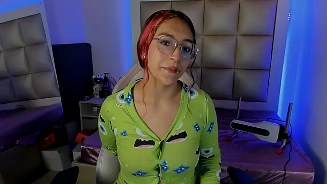 Snapshot of Valkiria_js chatting on November 19, 12:16 pm Valkiria js online show from November 19, 12:16 pm