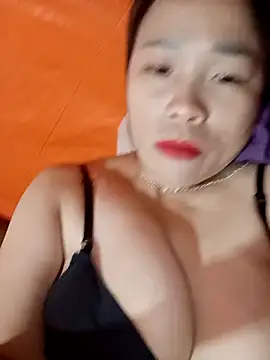 Snapshot of sumy-00 chatting on October 7, 2:14 pm sumy-00 online show from October 7, 2:14 pm