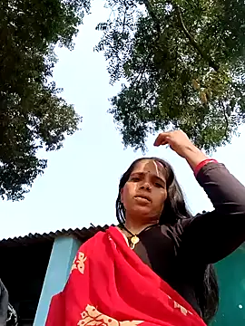 Snapshot of Hot-honi chatting on November 23, 5:40 am Hot-honi online show from November 23, 5:40 am