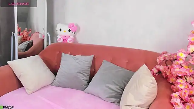 Lynn Martin online show from October 6, 1:03 am