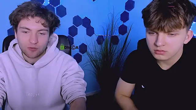 travis wolf  online show from March 7, 9:50 am