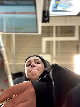 Snapshot of VendiMur chatting on October 7, 3:04 am VendiMur online show from October 7, 3:04 am