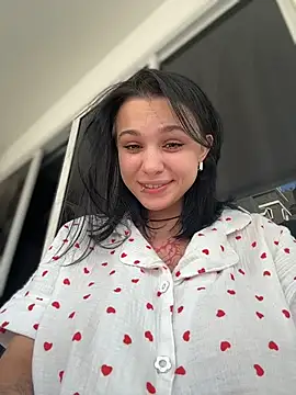 Snapshot of VendiMur chatting on November 26, 2:01 am VendiMur online show from November 26, 2:01 am