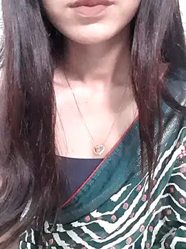 Snapshot of siya_rani67 chatting on November 13, 10:14 am siya rani67 online show from November 13, 10:14 am