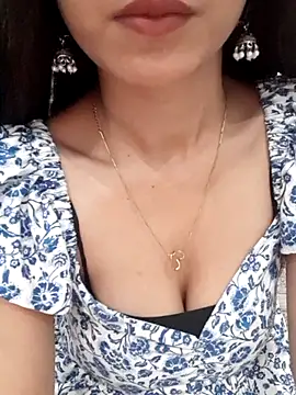 Snapshot of siya_rani67 chatting on November 14, 7:01 pm siya rani67 online show from November 14, 7:01 pm