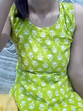 Snapshot of siya_rani67 chatting on November 18, 2:43 pm siya rani67 online show from November 18, 2:43 pm