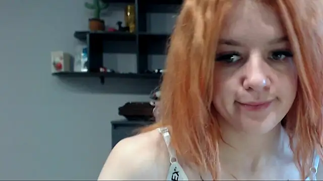 Snapshot of __Elina__ chatting on September 27, 4:28 am Elina online show from September 27, 4:28 am