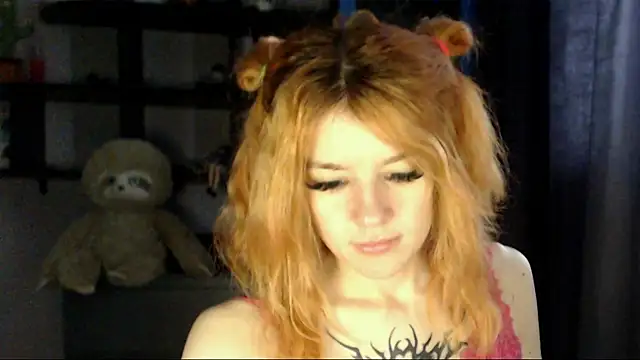 Snapshot of __Elina__ chatting on October 2, 4:52 am Elina online show from October 2, 4:52 am