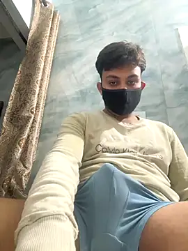 Snapshot of playboyxxx1905 chatting on November 28, 9:01 am playboyxxx1905 online show from November 28, 9:01 am