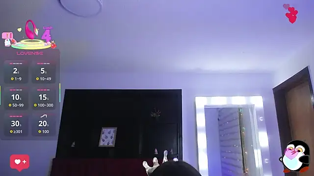 Snapshot of _Charlotte_Collins_ chatting on October 3, 2:25 pm Charlotte Collins online show from October 3, 2:25 pm