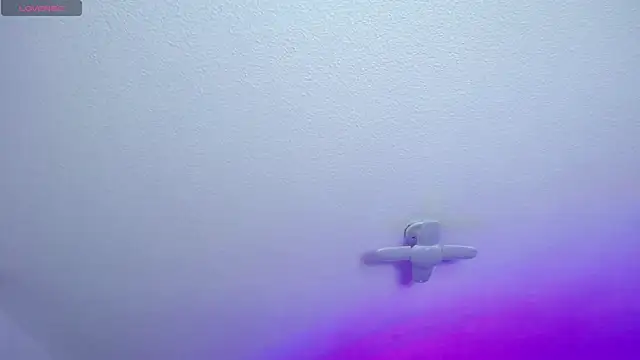 Snapshot of _Charlotte_Collins_ chatting on February 23, 3:09 pm Charlotte Collins online show from February 23, 3:09 pm