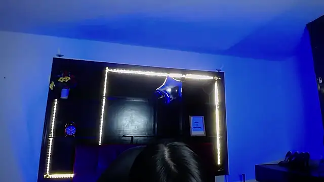 Snapshot of _Charlotte_Collins_ chatting on March 3, 3:07 pm Charlotte Collins online show from March 3, 3:07 pm