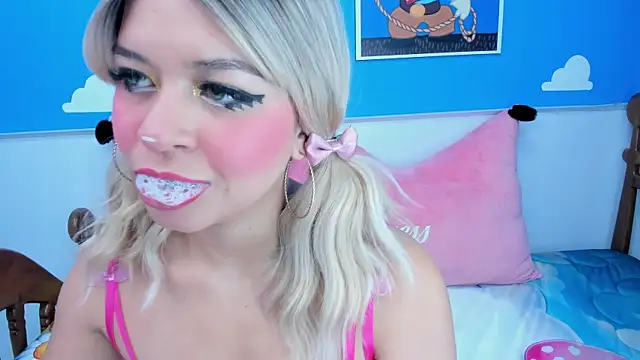 miss  evolet online show from September 24, 11:13 am