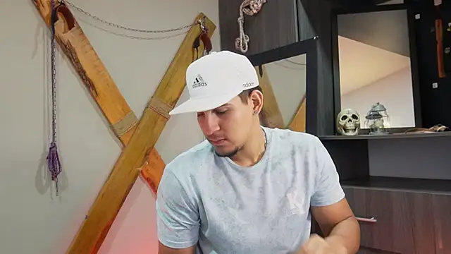 Snapshot of massimo_vidal_ chatting on September 11, 12:05 pm massimo vidal online show from September 11, 12:05 pm