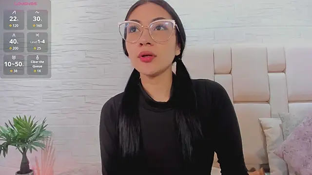 Snapshot of aylin_rousse chatting on November 20, 11:32 am aylin rousse online show from November 20, 11:32 am