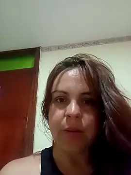 Snapshot of CARITOMIO chatting on December 1, 1:21 am CARITOMIO online show from December 1, 1:21 am