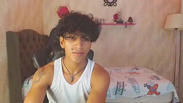 bull cam online show from October 29, 3:14 pm