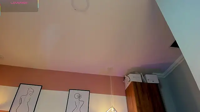 Mia Valentine  online show from November 24, 8:19 pm