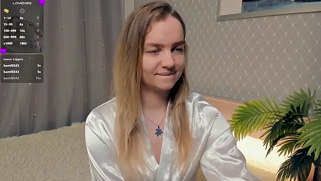 KerenFurguson online show from November 17, 8:36 pm