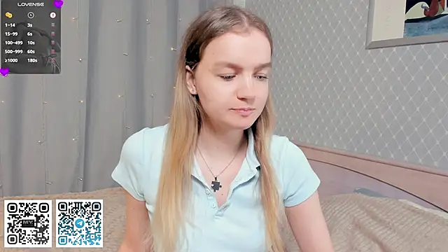 KerenFurguson online show from December 19, 7:32 pm