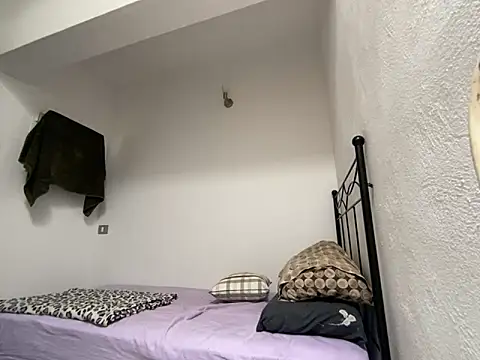 Snapshot of Asmodeo-6 chatting on October 20, 1:33 pm Asmodeo-6 online show from October 20, 1:33 pm