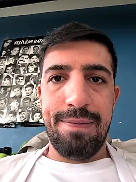 Snapshot of ahmet4090 chatting on September 18, 9:55 am ahmet4090 online show from September 18, 9:55 am