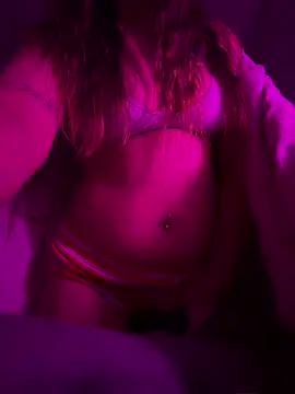 LilPeachyPie online show from March 5, 5:47 am