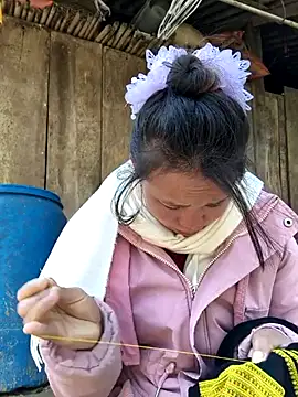 Snapshot of liu-liusexy chatting on December 2, 3:34 am liu-liusexy online show from December 2, 3:34 am