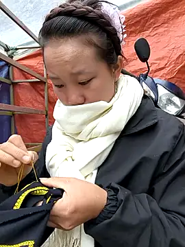 Snapshot of liu-liusexy chatting on December 5, 2:42 am liu-liusexy online show from December 5, 2:42 am