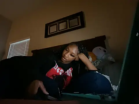 Brooke012 online show from March 25, 10:38 pm