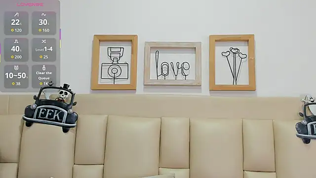 EbonyLudovica online show from November 1, 2:35 am