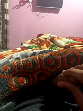 Reetahr31 online show from December 4, 3:32 pm