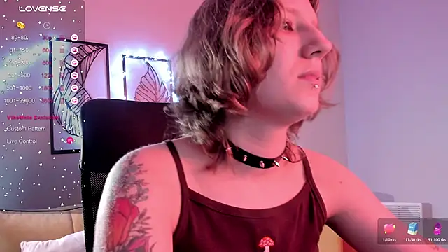 Snapshot of Hailey_Foxy chatting on November 1, 9:11 am Hailey Foxy online show from November 1, 9:11 am