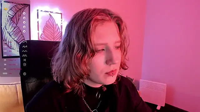 Snapshot of Hailey_Foxy chatting on November 7, 8:58 am Hailey Foxy online show from November 7, 8:58 am