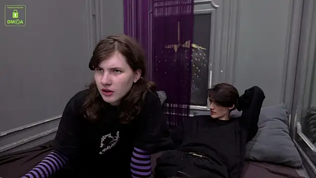 Snapshot of ViviaraNGendy chatting on September 22, 10:28 am ViviaraNGendy online show from September 22, 10:28 am