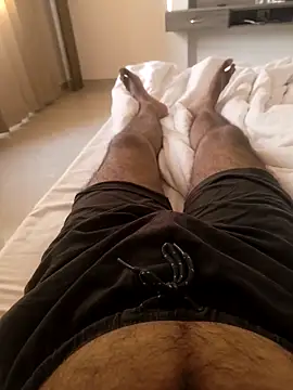 hairy-guy1 online show from September 28, 2:06 am