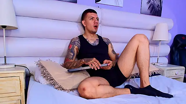 Snapshot of Dante_Flamee chatting on March 4, 1:39 pm Dante Flamee online show from March 4, 1:39 pm